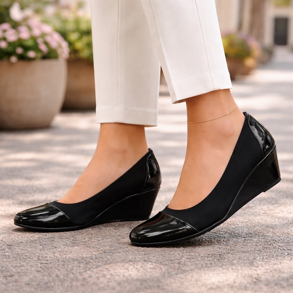 Life Stride Black Patent Wedge Heels Comfort Slip-On Size 9N EUC
